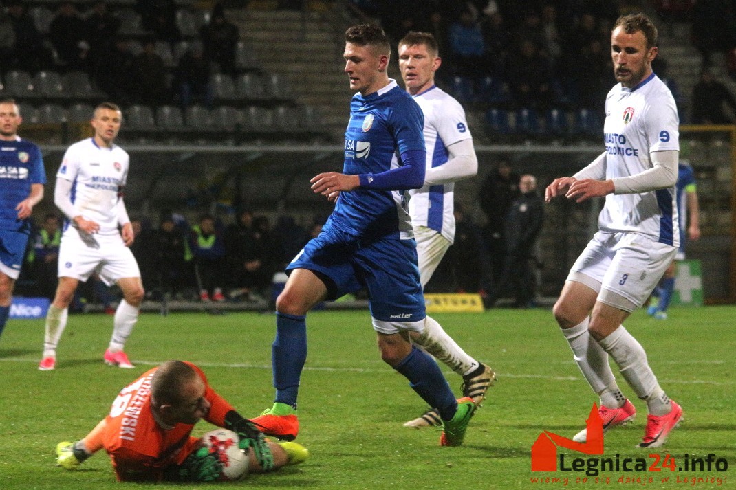 Miedź Legnica - Puszcza Niepołomice 2:2. Legniczanie tracą fotel lidera