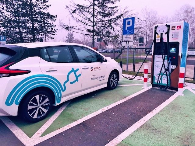 KGHM stawia na elektromobilność. Spółka inwestuje w ekologiczne rozwiązania KGHM stawia na elektromobilność. Spółka inwestuje w ekologiczne rozwiązania