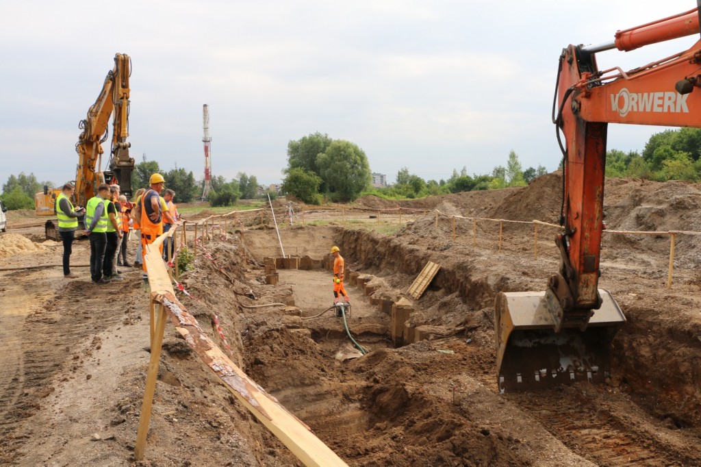 Postępują prace przy budowie zbiorczej drogi południowej