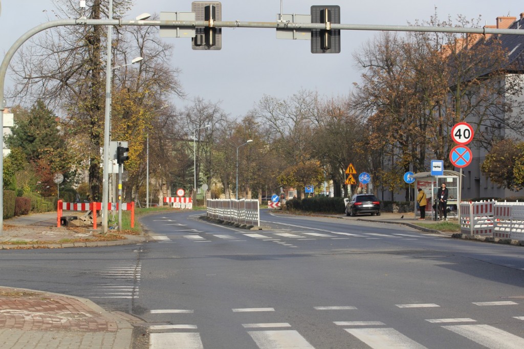 Zmiany w ruchu na skrzyżowaniu al. Rzeczypospolitej z ul. Okrężną