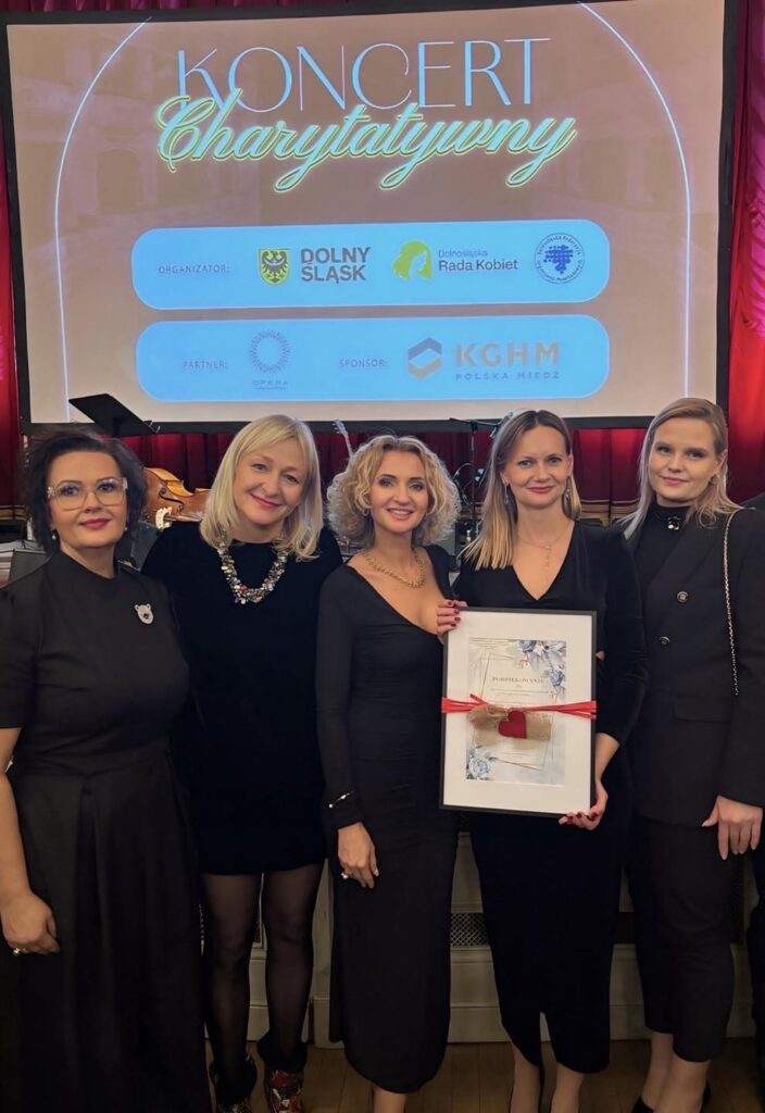 Wielkie serca w Operze Wrocławskiej – ponad 90 tysięcy na odbudowę Domu Dziecka w Kłodzku Wielkie serca w Operze Wrocławskiej – ponad 90 tysięcy na odbudowę Domu Dziecka w Kłodzku